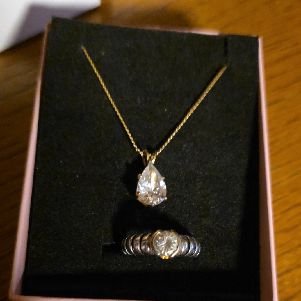 Elegant Gold And Silver Jewelry Set